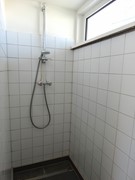 Hendrick Vroomlaan 23, 4383 TK Vlissingen - Badkamer 2 staand.JPG